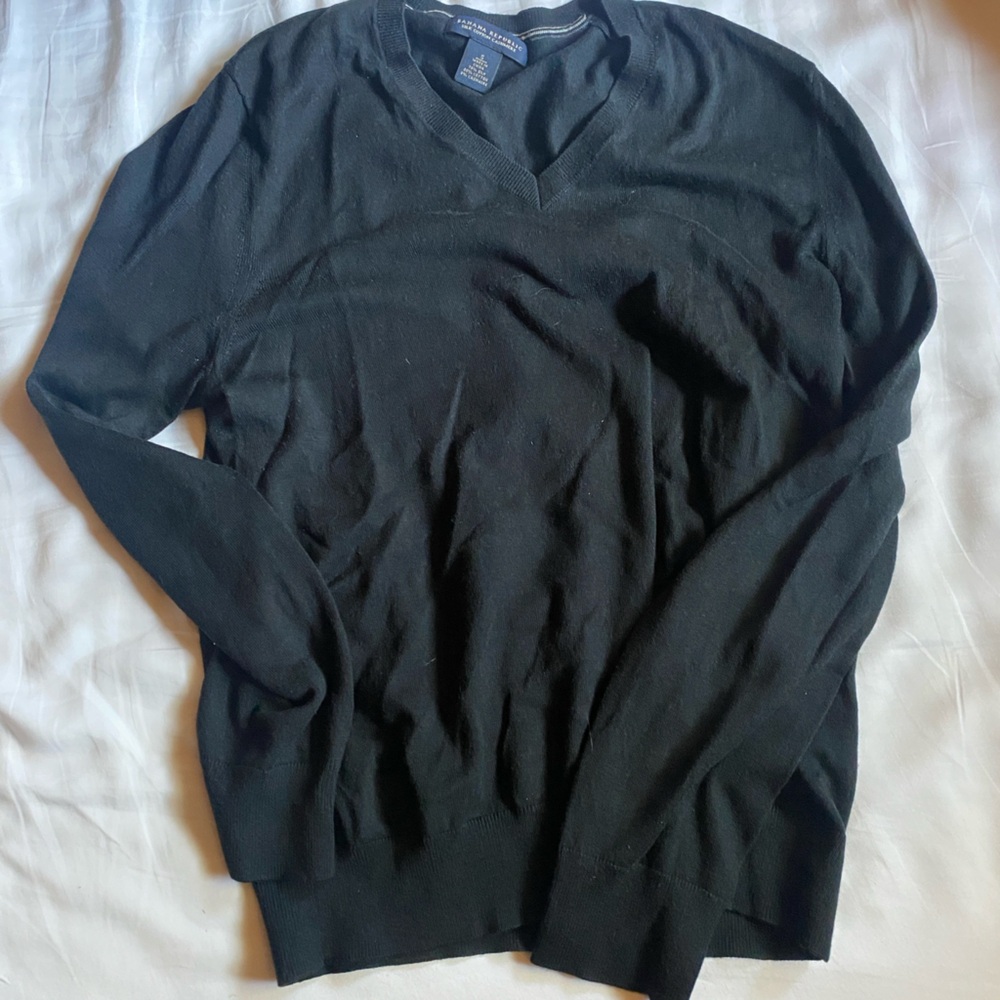 Men's Black V-Neck Sweater